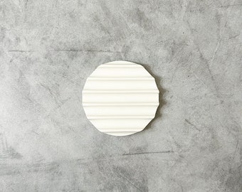 Concrete Soap Dish (white, circle, lined) | Bathroom Decor | Gift for Her | Modern Design