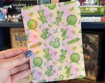 Inserts pour étui Kindle Topiary Friends// Accessoires Kindle// Livres// Cadeaux pour liseuses// Amateurs de livres//Fantaisie