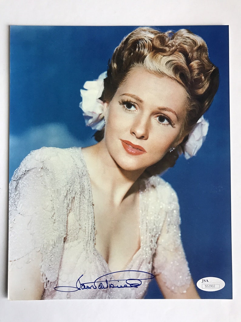 Joan Fontaine Signed 8x10 Photo on sale JSA COA Autograph Rebecca SuSpicion NYmph