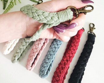 Macrame wristlet keychains. Boho accessories fo her