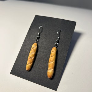 Bijoux baguette (pendentifs, clous, collier ou porte-clés)