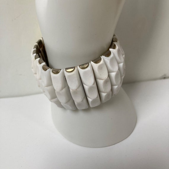 Vintage Monet White Expansion Bracelet Wide Textu… - image 7