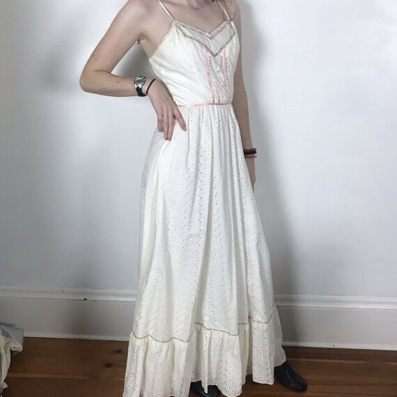 Vintage Candi Jones California White Eyelet Maxi D