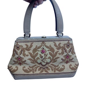 Vintage 60s Floral Tapestry Needlepoint Purse Handbag Beige Coin Purse