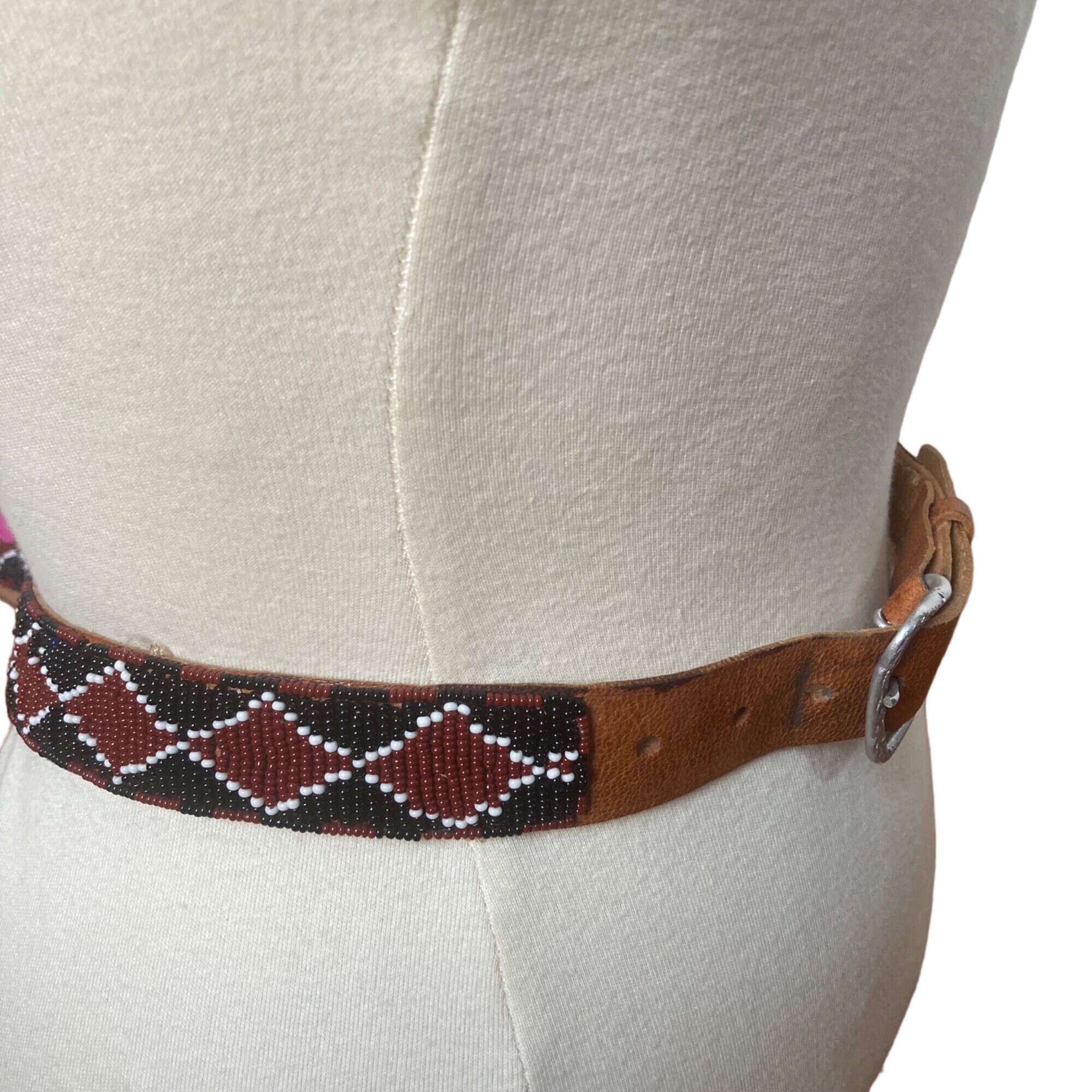 Vintage Hand Beaded Leather Belt Womens Large Red Black Southwestern Rodeo Vintage Hand Beaded Leather Belt Womens Large Red Black  main image 2