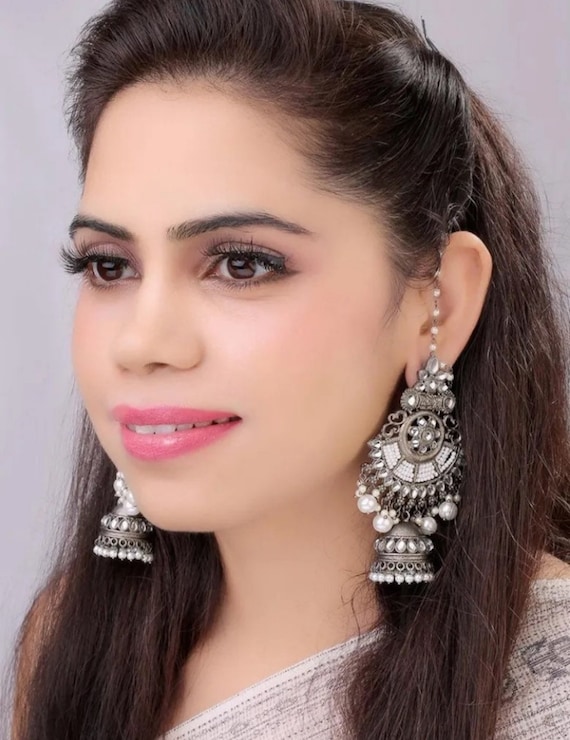 Kajal Aggarwal Looks Glam In Her Printed Kurta Look With Heavy Earrings