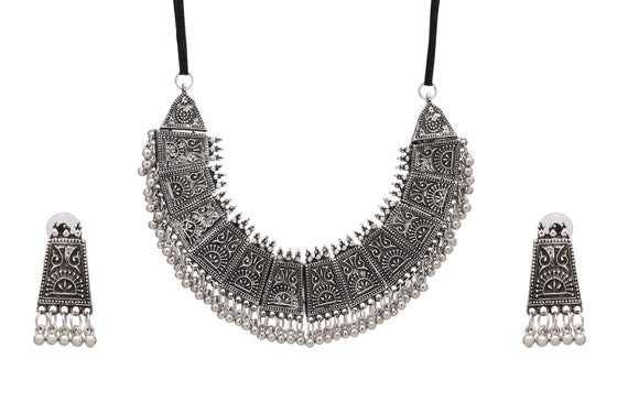 Ghungroo choker hot sale