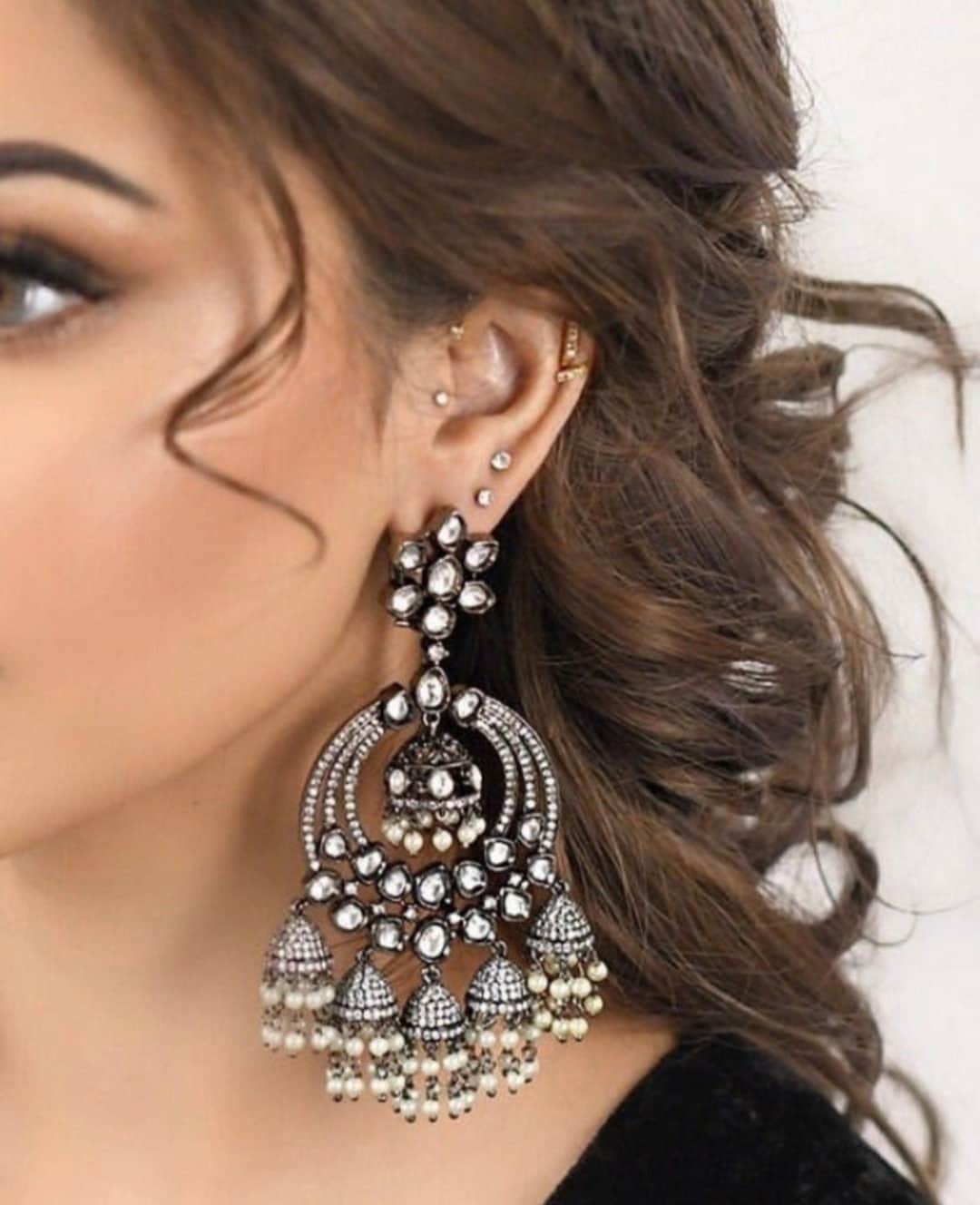 Flower Curved Round Shape Black Metal Earrings | Rosewe ... | Silver  jewelry fashion, Black metal jewelry, Fancy jewellery