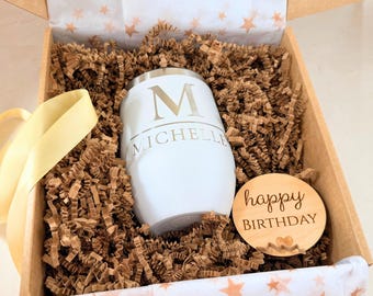 Taça de vinho personalizada, presente para viagem entre amigas, com nome personalizado, ideal para aniversário da melhor amiga, despedida de solteira, férias de fim de semana ou aposentadoria.