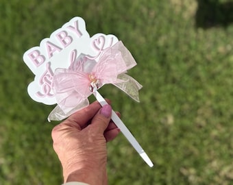 Topo de bolo personalizado com nome do bebê, decoração para chá de bebê, placa personalizada com o nome do recém-nascido, decoração para festa de revelação de gênero, lembrança para o quarto do bebê.