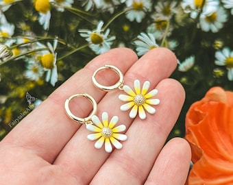 Enamel daisy earrings hand-painted flower pendants 18k gold plated earring hoops dainty minimalist jewelry
