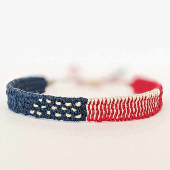 American Flag / Independance Day / 4th of July Gift, Handwoven Textile Bracelet, Minimalist USA Flag Fabric Jewelry, Thank You Gift