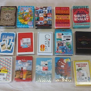 Caixa Lote de Cartas de Baralho - 51 Baralhos