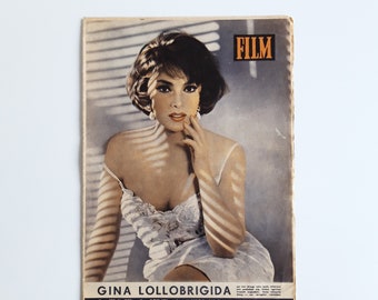 Vintage 1960's Movie Magazine