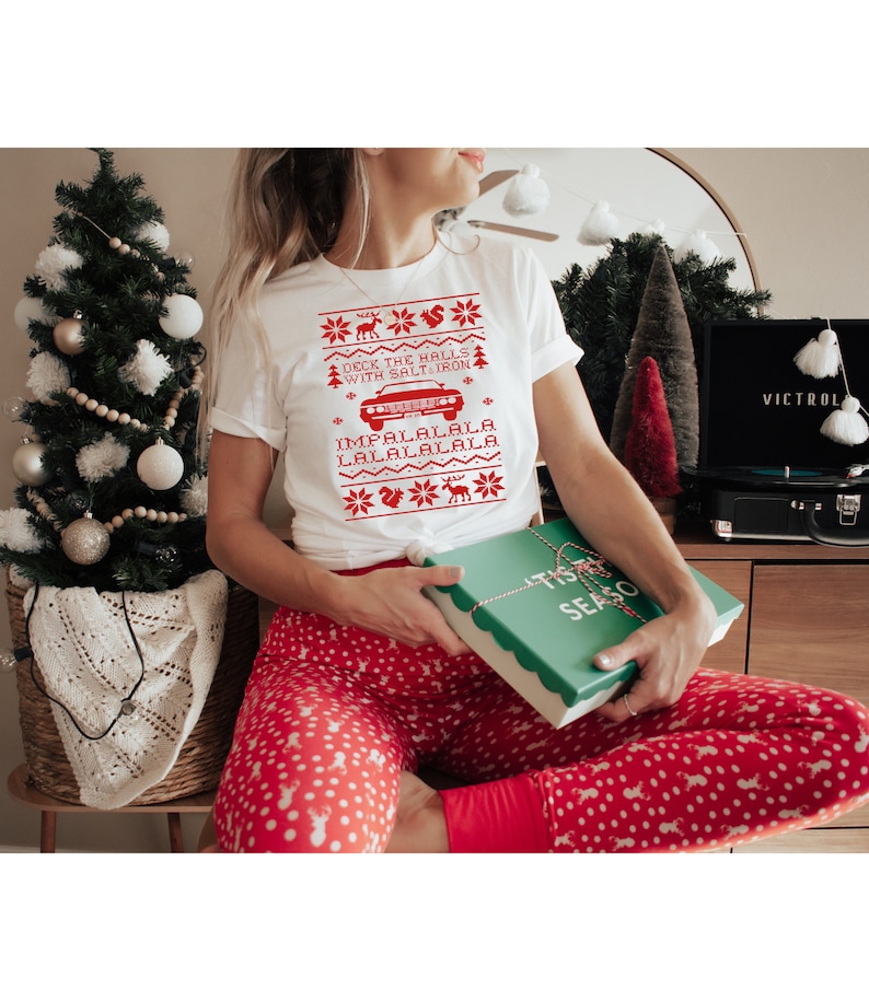Camiseta sobrenatural / Camisetas sobrenaturales / Camiseta navideña sobrenatural / Suéter navideño feo / Camiseta navideña sobrenatural / Camiseta navideña imagen 1