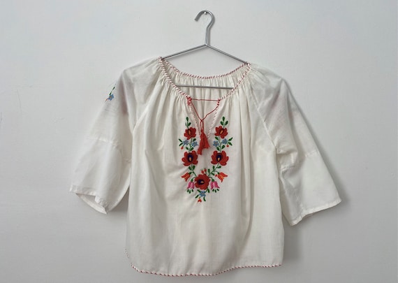Penny Lane Style Embroidered 1970s Smock Top