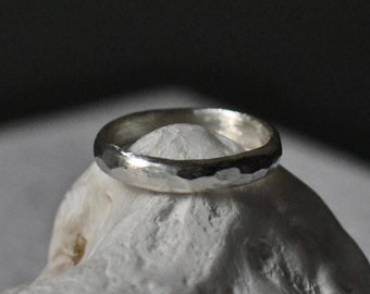 Sterling Silver Wedding Ring / Silver Wedding Band / Thin Ring / Hammered Ring / Traditional Japanese Wedding Ring Box
