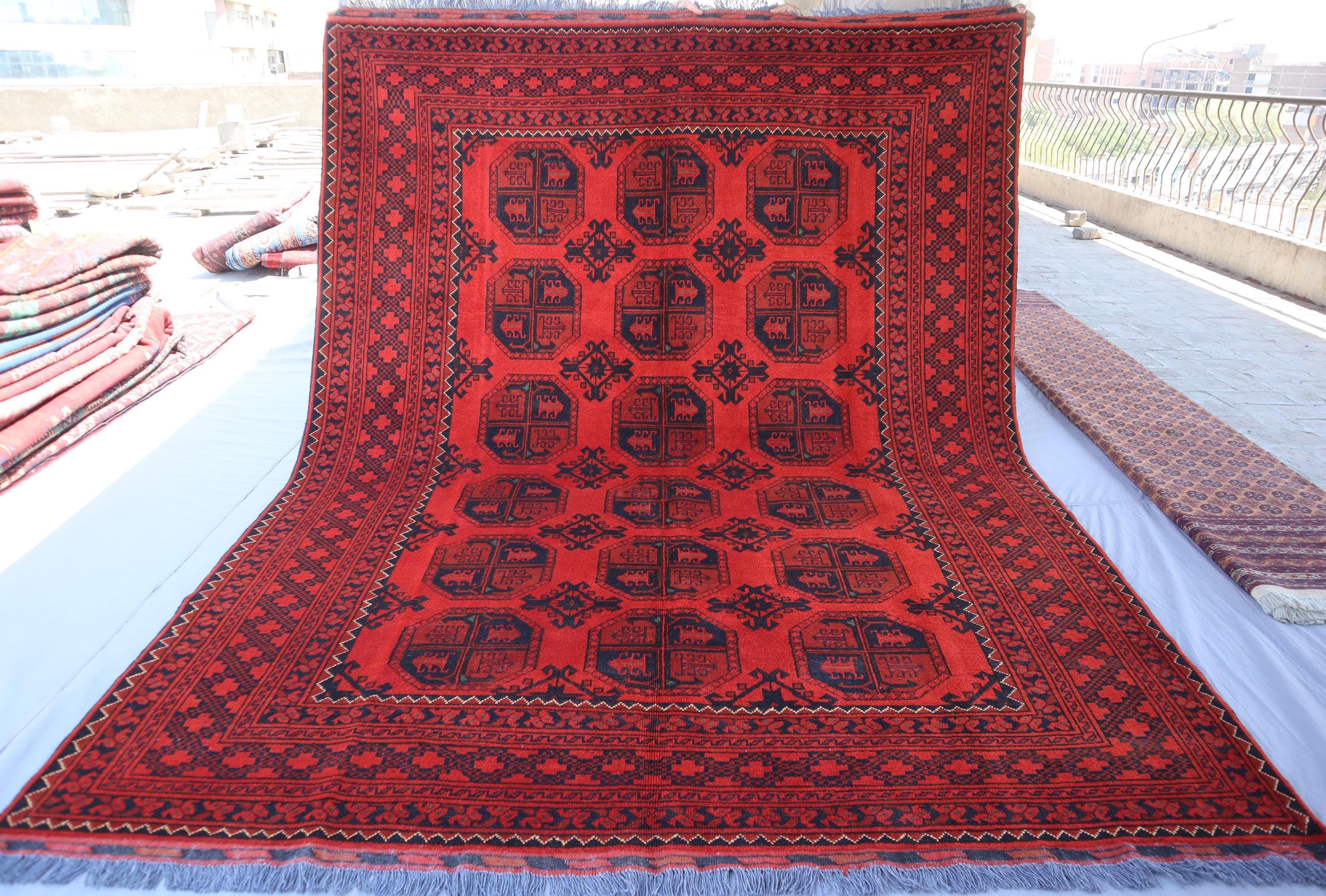 7'1x9'6フィートの大型レッドラグ、アフガニスタン部族ブハラハンド