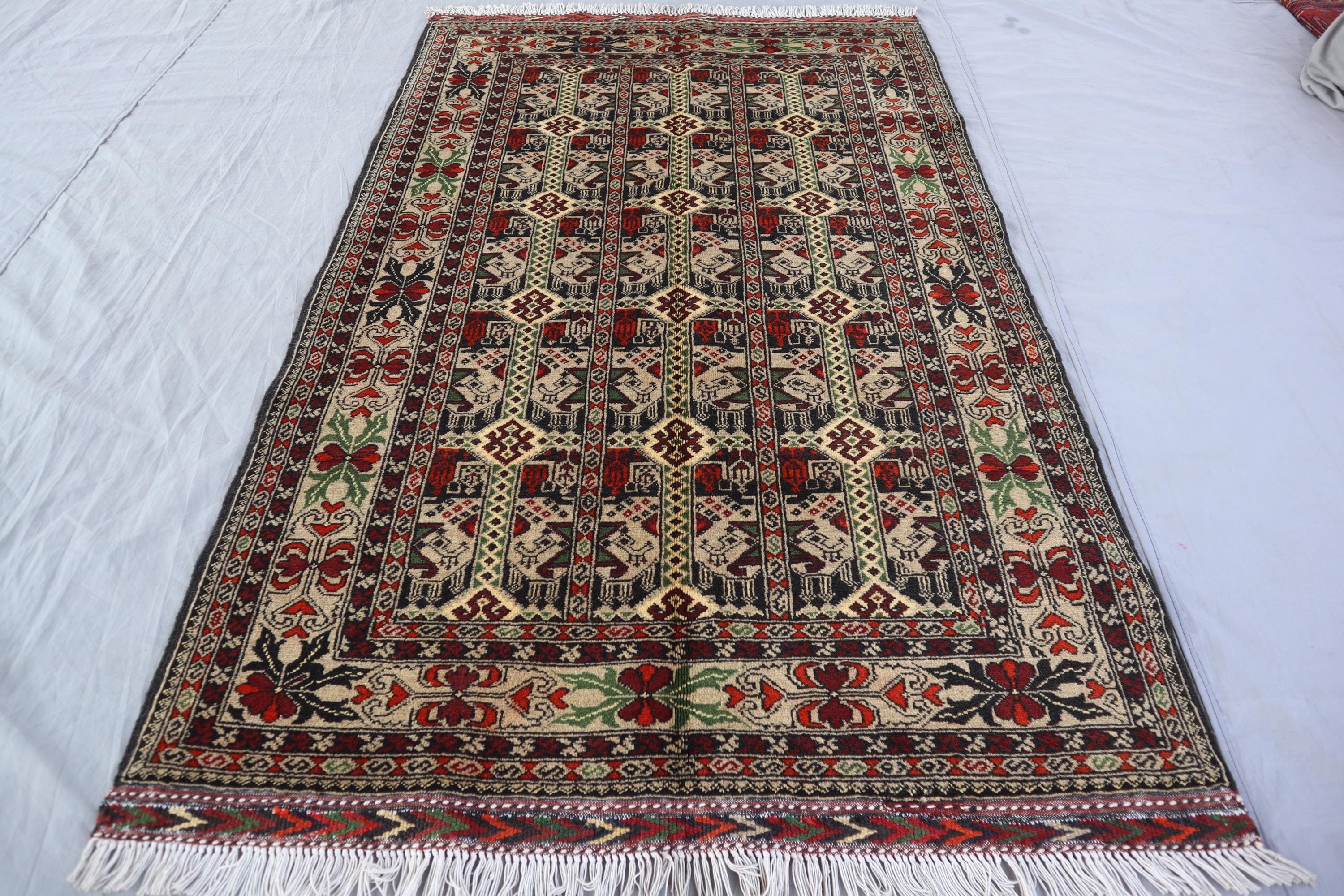 3 x 5フィートのアフガンエリアラグ、手作りの本物の100%ウールラグ