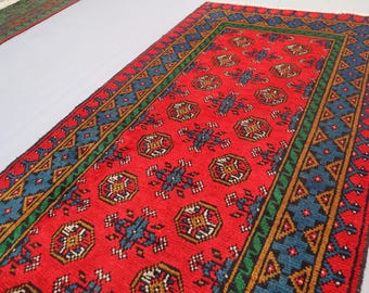 2'8x9'6フィートの赤いアフガンランナーラグ - ハンドノットウールラグ