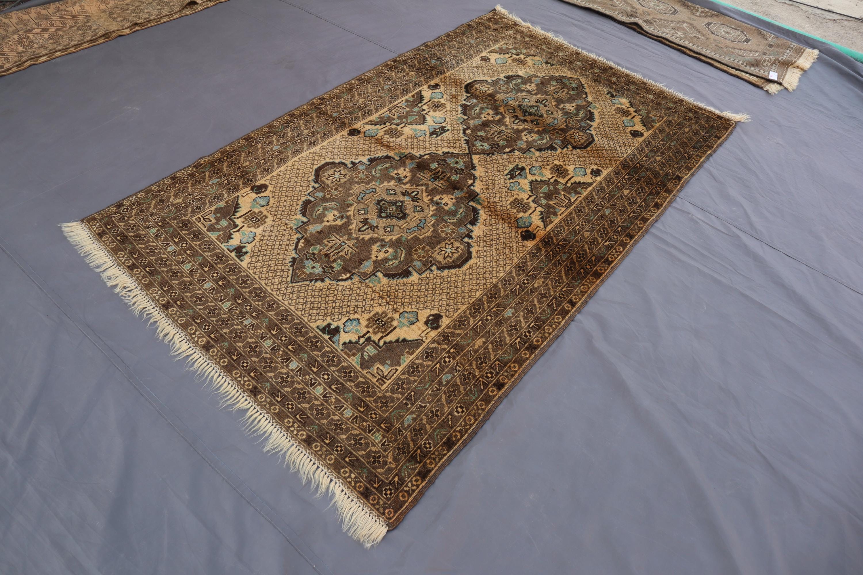 ラグ・カーペット Baluch rug Hand-Knotted Baluch Rugs From Afghanistan | Afghanu.com