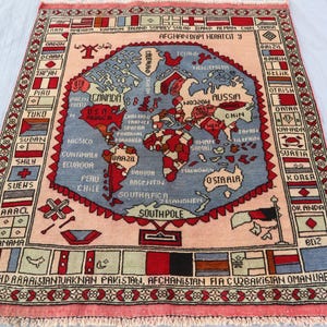 3 pi 4 x 3 pi 7 pi, tapis illustré carte du monde beige, tapis baloutche vintage, authentique tapis afghan fait main de pièce de collection, tapis suspendu mural art déco carte