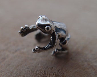 Sterling Silver Frog Ear Cuff: No Piercing Cartilage Jewelry (NO EXTRA FEEs For US)