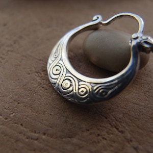 Drakkar Hoop Earring for Men 22 mm, Sterling Silver Men&#39;s Earring, viking jewelry