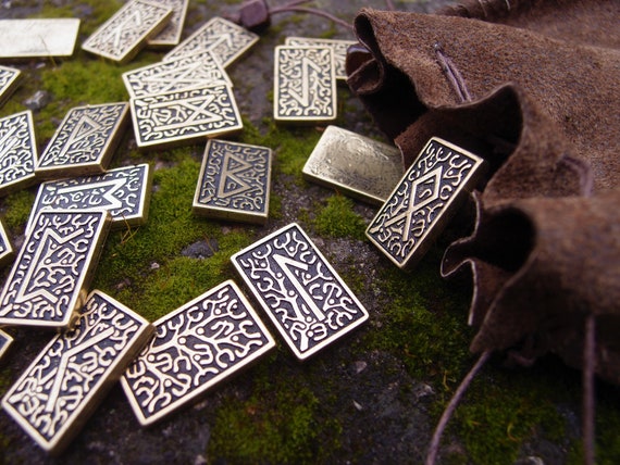 Wooden Runes Set Elder Futhark in Leather Bag Divination Tools FREE SHIPPING Wooden Runes Set Elder Futhark in Leather Bag Divination Tools FREE SHIPPING