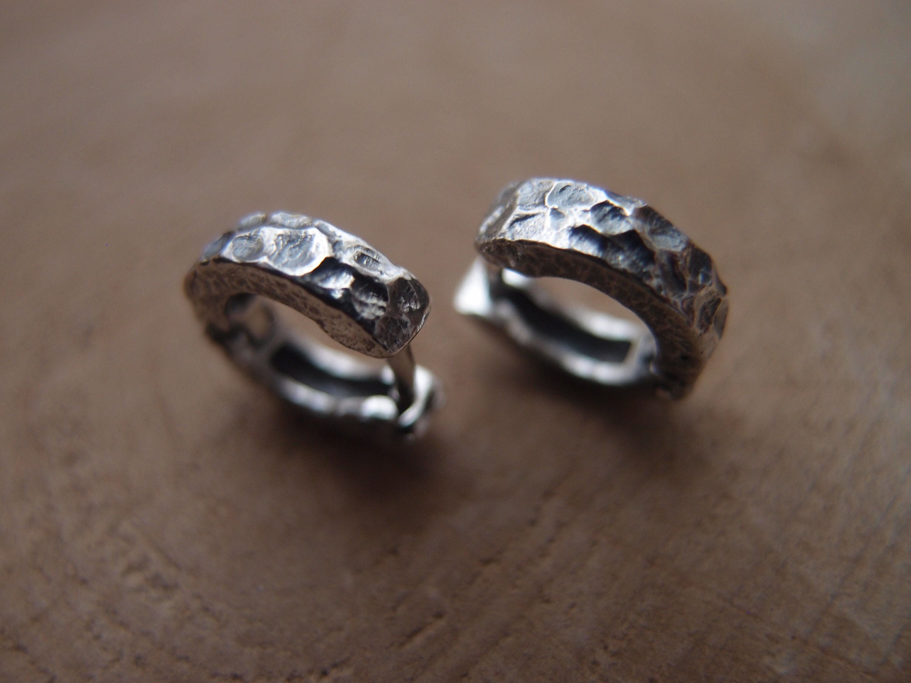 Asteroid Forged sterling silver huggie hoop earrings for men 0.5 inch, Pair of unisex norse men hoop hammered earrings meteor