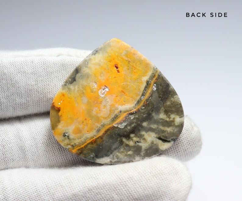 Jasper..Bumble Bee Jasper..Beautiful Bumblebee cabochon..Top quality and unique design..52 Cts 36x38x5mm..Read item detail carefully..#C-2