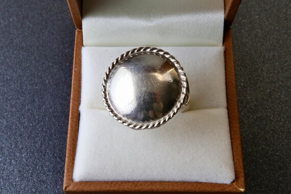 Vintage sterling silver dome ring, Round geometri… - image 5
