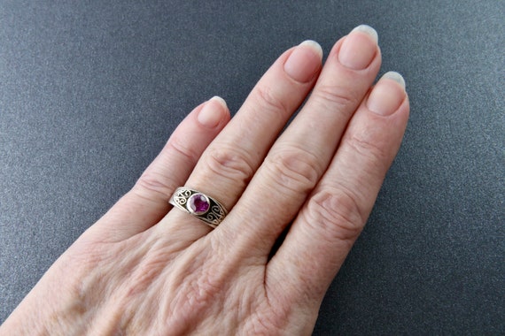 Vintage Soviet silver ruby ring, 875 silver strip… - image 9