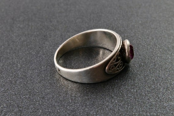 Vintage Soviet silver ruby ring, 875 silver strip… - image 4