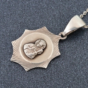 Silver Christian medallion, Sterling silver necklace with Mother of God, Sterling silver icon Virgin Mary, Baby Jesus Christian amulet