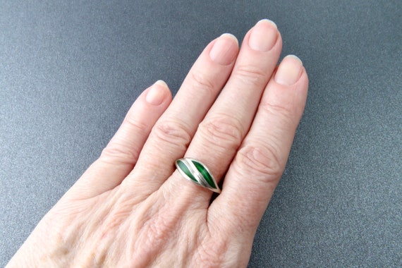 Enamel ring, Sterling silver ring with green enam… - image 9
