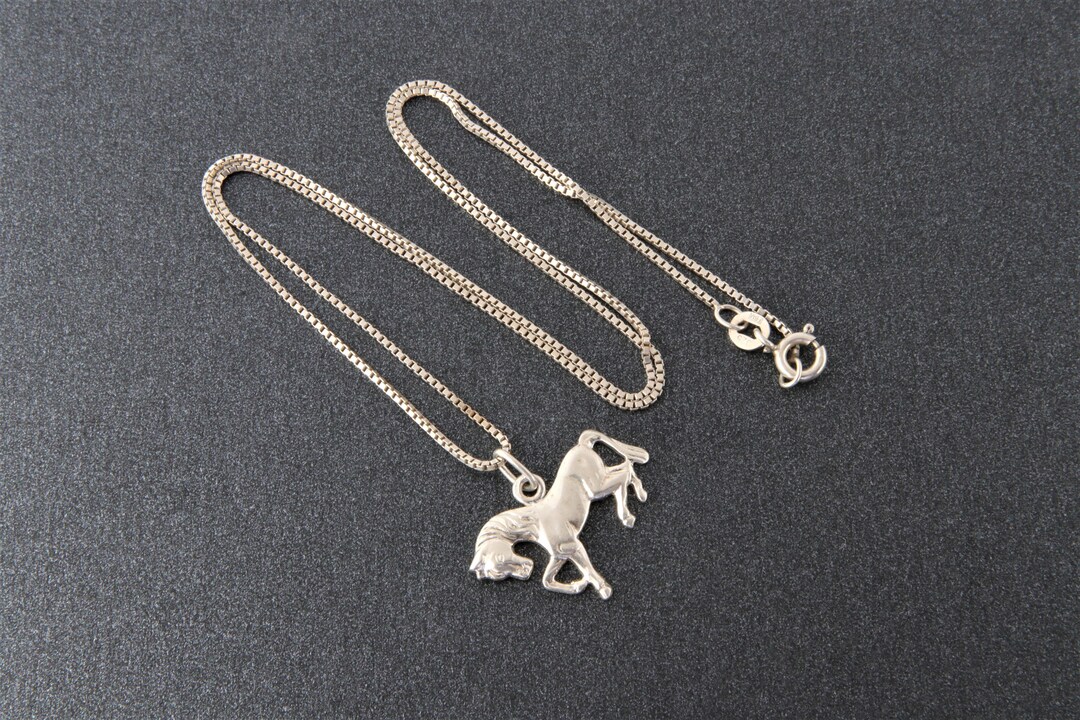 Horse Pearl Necklace - Gold/Silver main image 1
