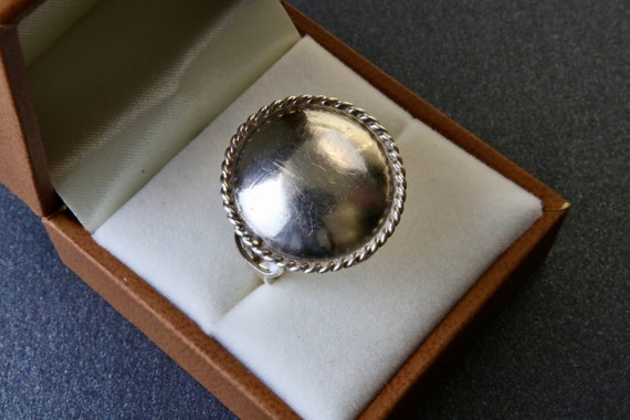 Vintage sterling silver dome ring, Round geometri… - image 7
