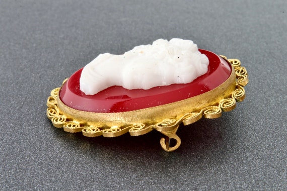 Cameo brooch, Red cameo with white female profile… - image 6
