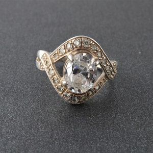 Vintage sterling silver ring white rhinestones, White ring
