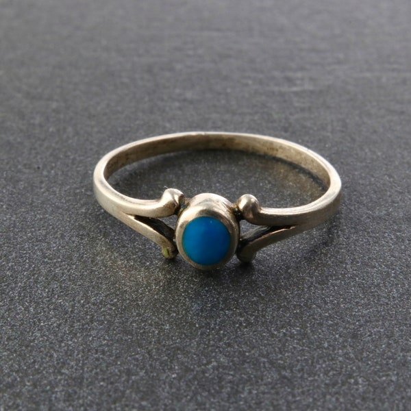Anello turchese in argento sterling, anello turchese blu molto sottile, anello minimalista ogni giorno