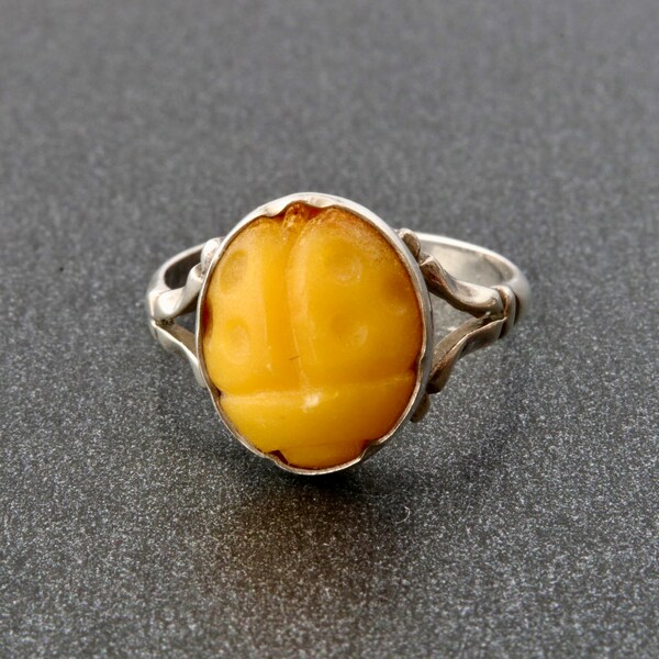 Sterling silver ring with amber, Amber scarab beetle, Handmade ring yellow amber, Vintage silver ring with natural amber