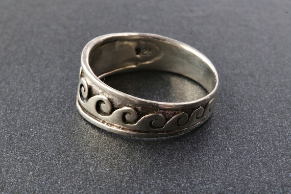 Waves pattern sterling silver ring, Minimalist si… - image 3