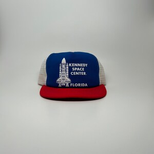 Vintage Kennedy Space Center Trucker Snapback Hat (c.1980’s) Made in USA *Great Condition*