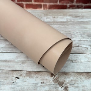 Skóra licowa garbowana roślinnie do prac rzemieślniczych i warsztatów – 6,5–7,0 uncji (2,6–2,8 mm) Łatwa w obróbce, rzeźbieniu, barwieniu, stemplowaniu lub formowaniu