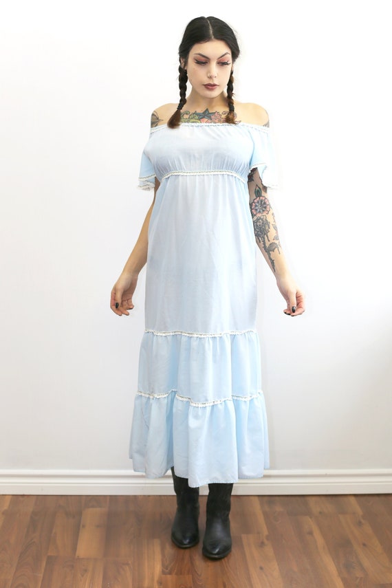1970s Vintage - Powder Blue Off Shoulder House Dre