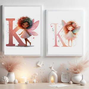 2 Fee Buchstabe K Wand Kunst zum ausdrucken - Mystisches Monogramm digitaler Download, Fantasy Alphabet Kinderzimmer Dekor, verzauberte Märchen Initiale K