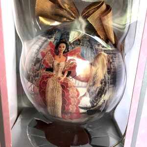 Vintage Holiday Barbie 4&quot; Decoupage Ornament - Includes Ornament Stand - Barbie Christmas - IOB - 1997 - Mattel 72571