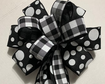 Buffalo Plaid Polka Dot Bow: Black and White Farmhouse Decor