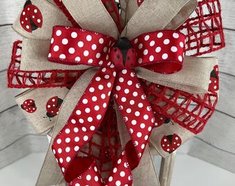 Ladybug Bow: Linen, Trellis, and Polka Dot Ribbons